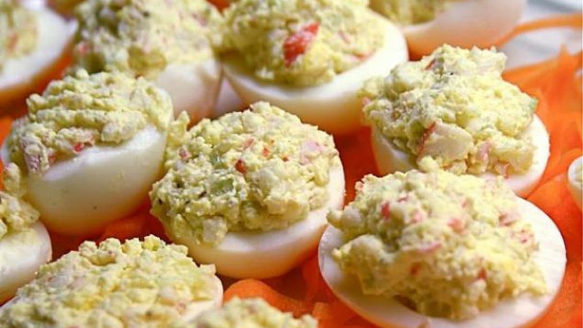 Deviled Eggs With Crab